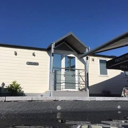 La Baie Des Lacs Apartment Froidchapelle Exterior photo